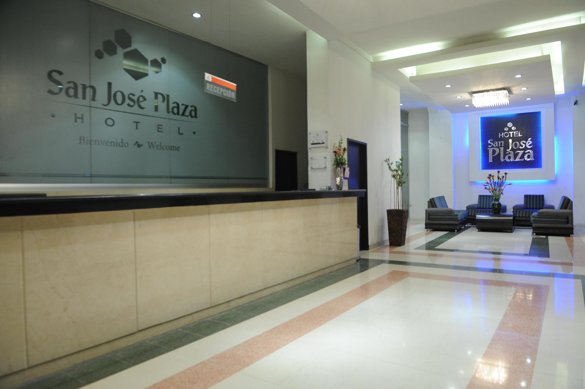 Hotel San Jose Plaza Букараманґа Екстер'єр фото